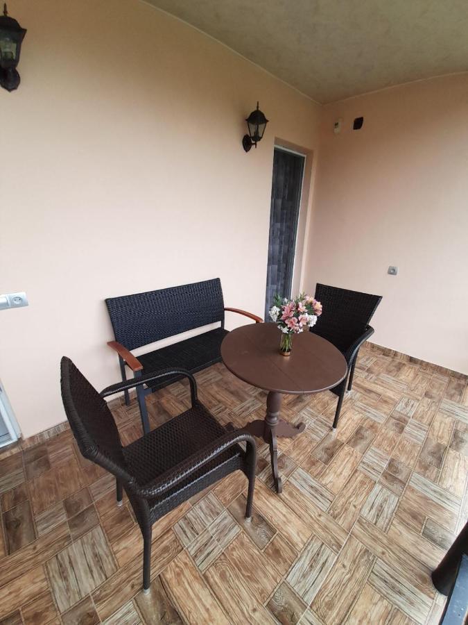 Kemeni Garden Hotell Batumi Exteriör bild
