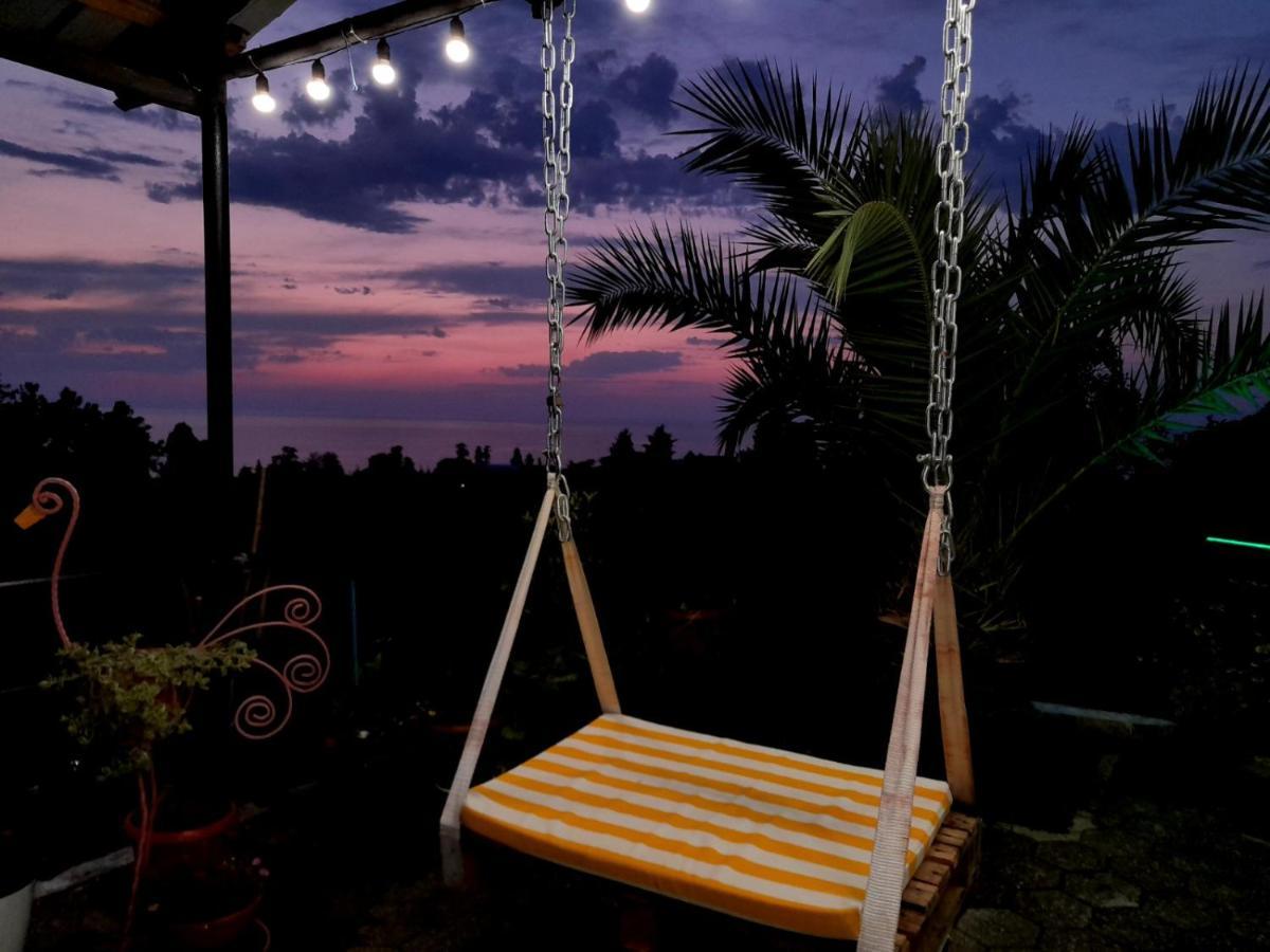 Kemeni Garden Hotell Batumi Exteriör bild