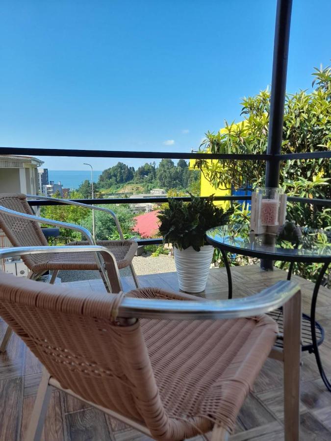 Kemeni Garden Hotell Batumi Exteriör bild