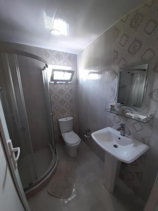 Kemeni Garden Hotell Batumi Exteriör bild