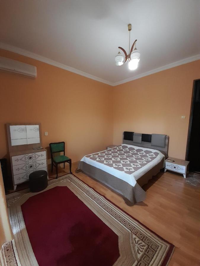 Kemeni Garden Hotell Batumi Exteriör bild