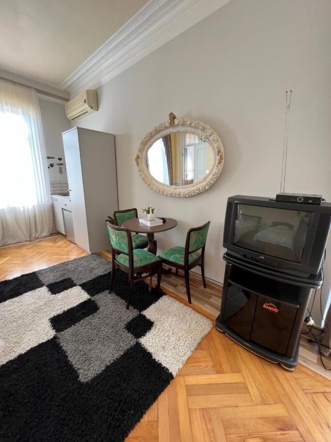 Kemeni Garden Hotell Batumi Exteriör bild