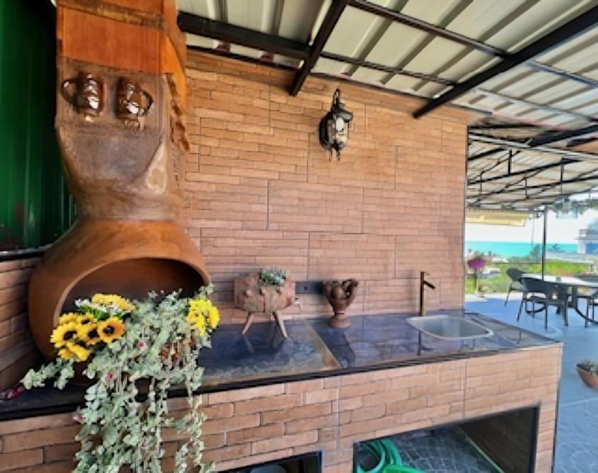 Kemeni Garden Hotell Batumi Exteriör bild