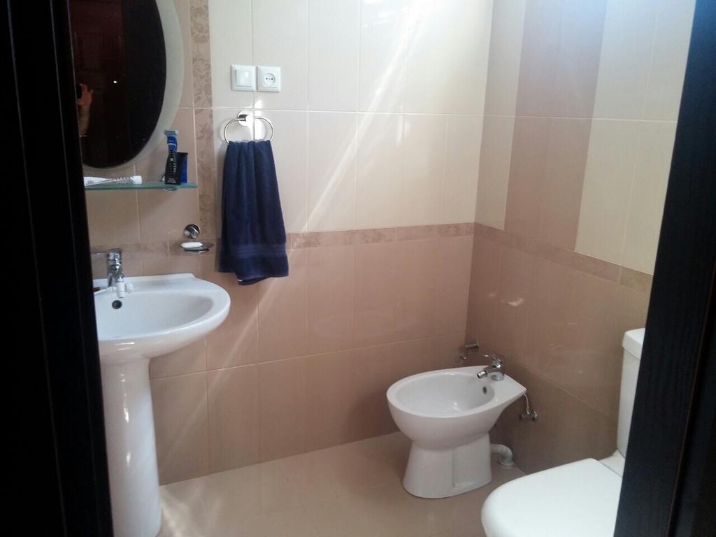 Kemeni Garden Hotell Batumi Exteriör bild