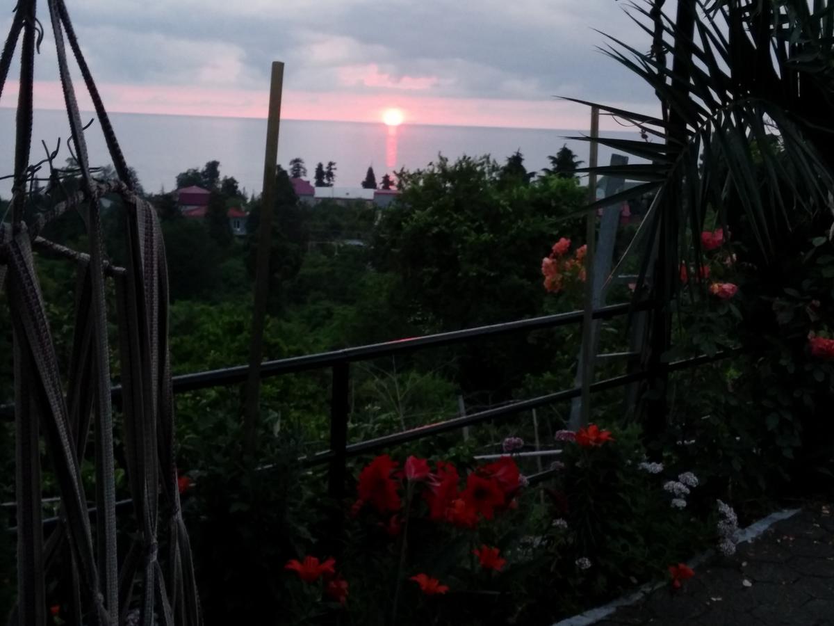 Kemeni Garden Hotell Batumi Exteriör bild